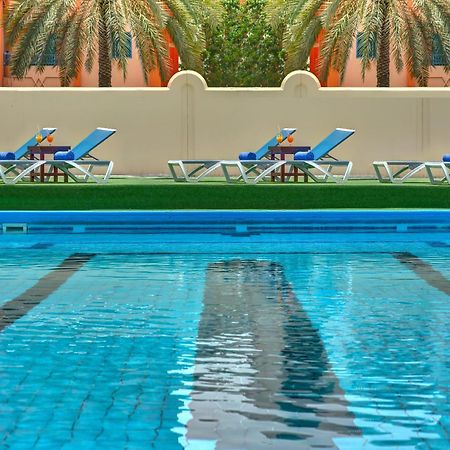 Hotel Al Bustan Flats Šardžá Exteriér fotografie